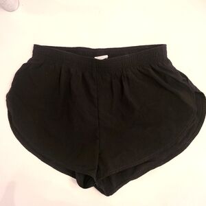 Aritzia TNA shorts